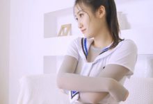 [妖精社视频] 2020.10.30 H2034 《思文-书柜前》 [1V/326M]-爱图屋