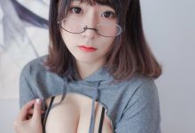 猫九酱Sakura - NO.04 超小比基尼眼镜娘 [34P-68MB]-爱图屋