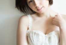 小池里奈写真集「禁断の美体」-爱图屋