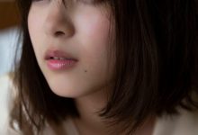 新条由芽写真集「ダークサイド」-爱图屋