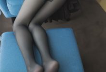兔玩映画系列 Vol.051 蓝椅子上的黑丝少女[47P19M]-爱图屋