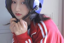 运动服美少女青春活力写真图片-爱图屋