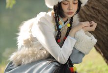 [YITUYU艺图语]2023.01.06 小卓玛 Elikaka[28+1P／239MB]-爱图屋