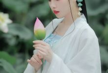 [YITUYU艺图语]2022.06.16 采莲曲 _喵喵家的小鱼干_[22+1P／393MB]-爱图屋