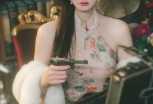 鹿八岁-特工的堕落前篇+剧情版[92P+1V-1.38G]-爱图屋