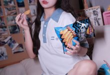 yuuhui玉汇 - NO.079 2022 Vol.027 蓝白条少女 Sky & Cloud Girl [81P-801MB]-爱图屋