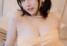 阿半今天很开心 – 黄色抹胸[68P-1V-491M]-爱图屋