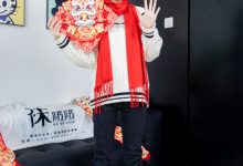[BoBoSocks袜啵啵]NO.481 糯米-板鞋、白棉袜、裸足、对联迎新春，半脱袜子剧情[150P+1V／6.15GB]-爱图屋