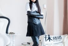 [BoBoSocks袜啵啵]NO.499 甜甜圈-高跟长靴、踩脚裤、厚黑丝五指袜、黑皮手套、裤里丝[144P+1V／6.38GB]-爱图屋