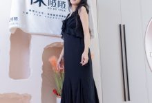 [BoBoSocks袜啵啵]NO.511 奶油-平底鞋、厚黑丝、做瑜伽动作时老头乐挠脚剧情[140P+1V／5.67GB]-爱图屋