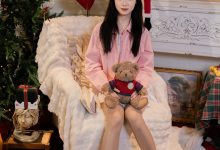 甜予摄影 NO.131 璇璇-板鞋、白棉袜、薄肉丝[13P+2V／10.1GB]-爱图屋
