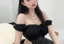 是依酱吖 –  黑狼[34P+2V-134.8M]-爱图屋