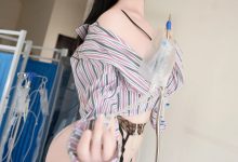 [XiuRen秀人网] 2025.08.14 No.10648 汐汐爱吃草莓 [80+1P]-爱图屋