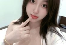 微密圈爱喝牛奶的墩墩_丝绒睡衣 [20P+1V-63MB]-爱图屋