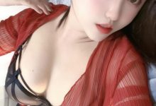 微密圈-爱喝牛奶的墩墩_大红睡衣[18P+2V-105MB]-爱图屋