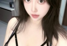 微密圈-爱喝牛奶的墩墩[黑色情趣衫[19P+11V-101MB]-爱图屋