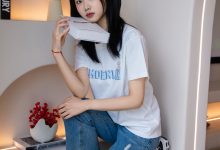 足愉心 NO.035 奶芙（搭配：白T恤、牛仔裤、运动鞋、白色棉袜、裸足）[115P+2V／19.2GB]-爱图屋