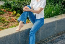 足愉心 NO.048 沐晴（搭配：白衬衣、牛仔长裤、肉色丝袜、浅色高跟鞋）[105P+2V／10.6GB]-爱图屋