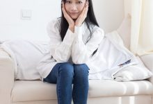 物恋传媒 No.2418 小影-帆布鞋、白棉袜、短白丝、裸足 [170P1V-5.35GB]-爱图屋