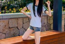 足愉心 NO.051 小瑶（搭配：T恤、牛仔短裤、白棉袜、帆布鞋、裸足）[115P+2V／12.9GB]-爱图屋