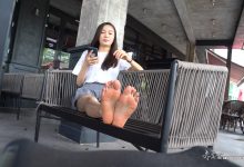 [MussGirl]慕丝女郎视频 No.021 力宏老师酒吧门口秀足底 [MP4-2.72GB]-爱图屋