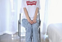 凝思摄影 No.035 小睿-T恤、短白袜、平底鞋 [145P1V-5.48GB]-爱图屋