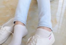 [战前女神] 恋足美腿棉袜女神级摄影套图 105 [98P+148M]-爱图屋