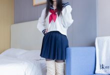 BoBoSocks袜啵啵 No.642 甜甜圈-过膝靴、板鞋、白棉袜、薄黑丝 [152P1V-7.23GB]-爱图屋
