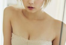 筱崎心写真集「ボクの金髪カノジョ」-爱图屋