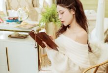 [YALAYI雅拉伊]2022.02.22 NO.900 女友来探班 诗咏[41+1P／410MB]-爱图屋