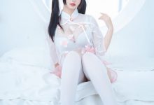 神楽坂真冬 蜜桃雪糕 [2V+75P 419MB]-爱图屋
