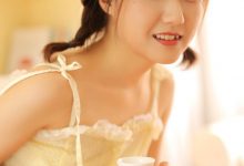 极品萝莉美女俏皮双马尾性感写真-爱图屋