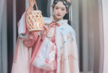 [YITUYU艺图语]2022.04.18 春来 · 二月梅 兔子Zzz不吃胡萝卜[22+1P／149MB]-爱图屋