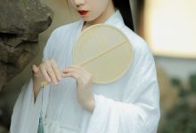 [YITUYU艺图语]2022.02.03 白茶无事别清欢 一方伊人yi[24+1P／212MB]-爱图屋