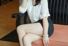 [IESS异思趣向] 2021.11.03 丝享家964：小婕《沙发上的佳人》[100P／116MB]-爱图屋