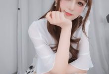 Coser小姐姐白银81  自撮り3(邻家御姐) [125P+1V/337MB]-爱图屋
