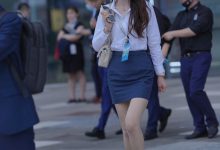 都市丽人还在上班的蓝裙美女【67P+1V-1.00G】-爱图屋