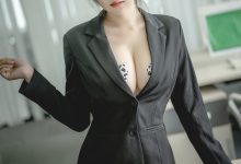 香草喵露露 -  黑色西装 [62P2V-1.26GB]-爱图屋