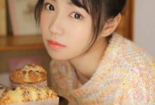 丸子头美女白丝美腿诱惑写真-爱图屋