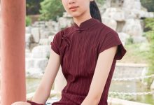 SIW斯文传媒 010 复古中式紫色条纹棉质旗袍 - 丽莉 [65P-164M]-爱图屋