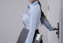 [XiuRen秀人网] 2024.03.13 No.8220 雨儿酱eve [75+1P]-爱图屋