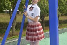 初夏女神 NO.099 双双 大红JK套[130P+1V／4.98GB]-爱图屋