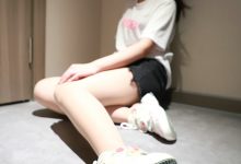[誉铭传媒]袜足摄影 2022年《2022微信群第2套》[83P+1V／896MB]-爱图屋