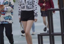 都市丽人热裤女友【163P-2.22G】-爱图屋