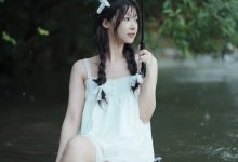 [YITUYU艺图语]2022.09.12 又甜又欲，很难不爱。山涧溪水，清凉一夏 七七[56+1P／461MB]-爱图屋