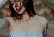 [YITUYU艺图语]2022.09.15 穿梭在牛群中，与牛共舞 姝雯同学[42+1P／325MB]-爱图屋