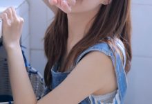 高颜值大眼美女白嫩性感写真-爱图屋