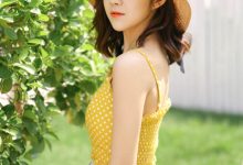 小清新夏日美女性感户外写真-爱图屋