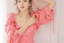 白嫩美女尤物粉红诱惑性感写真-爱图屋