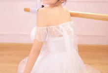 白纱美女蕾丝透视性感诱人写真-爱图屋